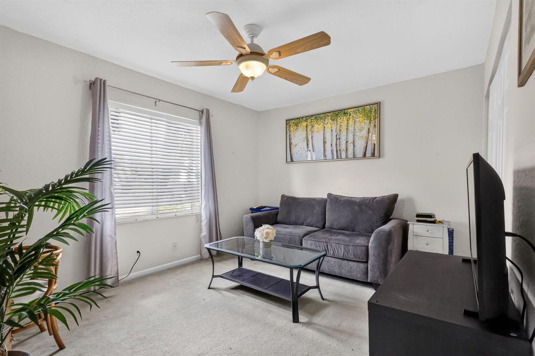 2nd Bedroom
