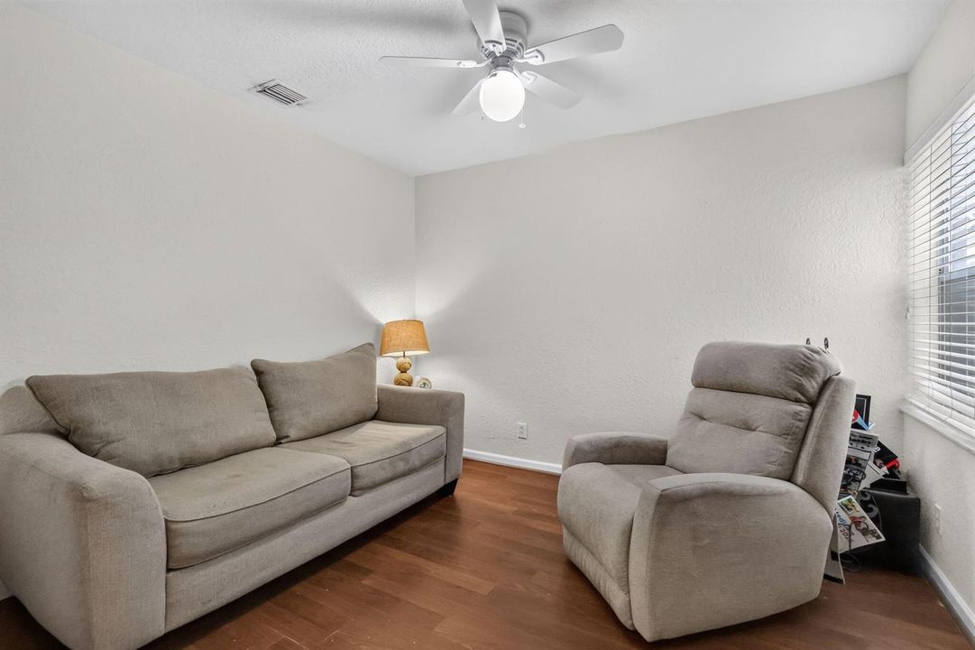 3rd Bedroom/den