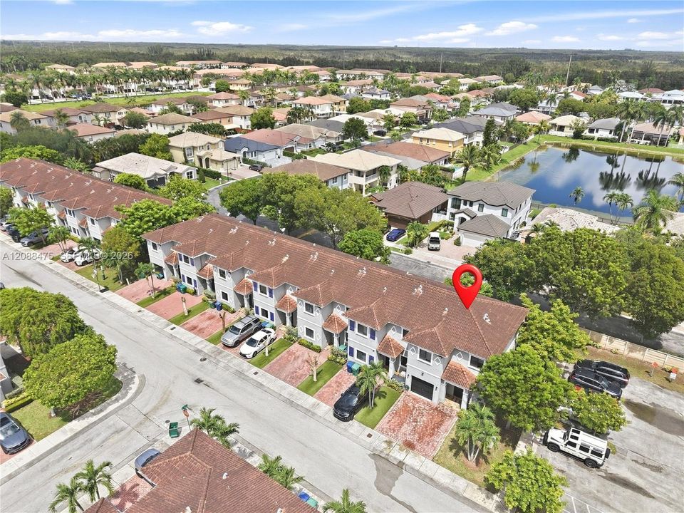 For Sale: $549,000 (3 beds, 2 baths, 1476 Square Feet)