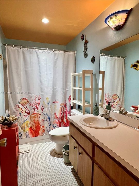 2nd Bathroom