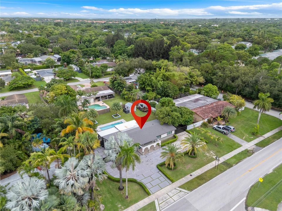 En Venta: $880,000 (4 camas, 3 baños, 1614 Pies cuadrados)