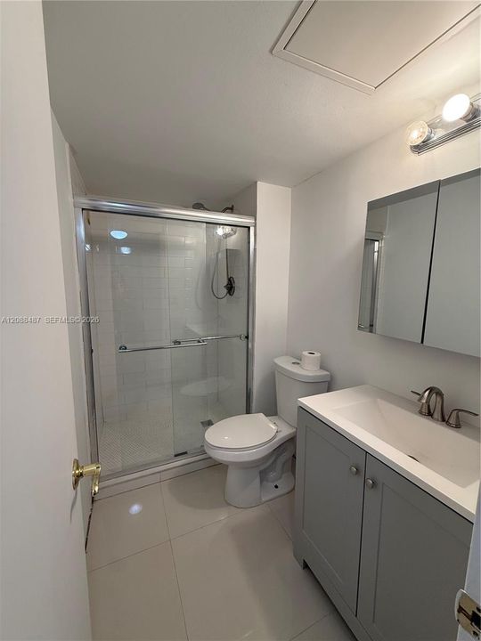 В аренду: $3,000 (2 спален, 2 ванн, 1064 Квадратных фут)