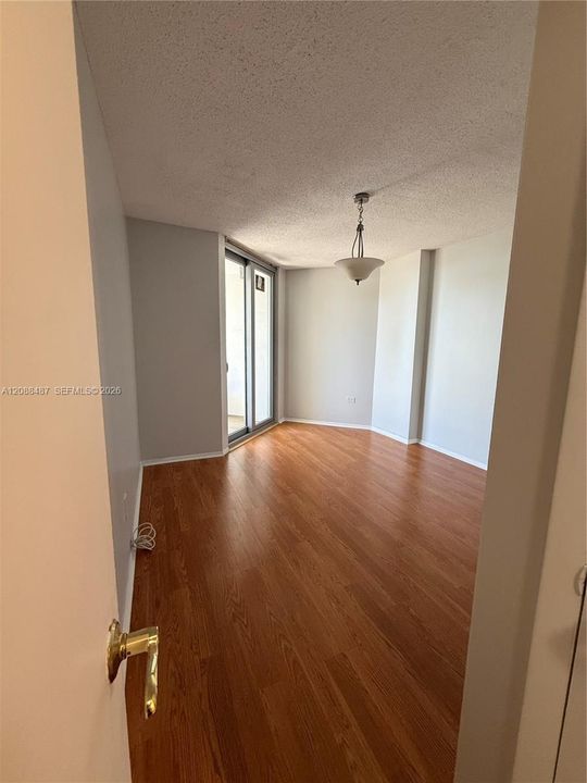 В аренду: $3,000 (2 спален, 2 ванн, 1064 Квадратных фут)