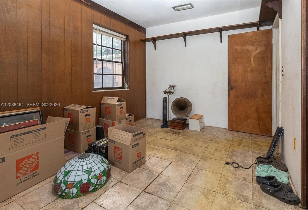 En Venta: $499,990 (3 camas, 1 baños, 1950 Pies cuadrados)