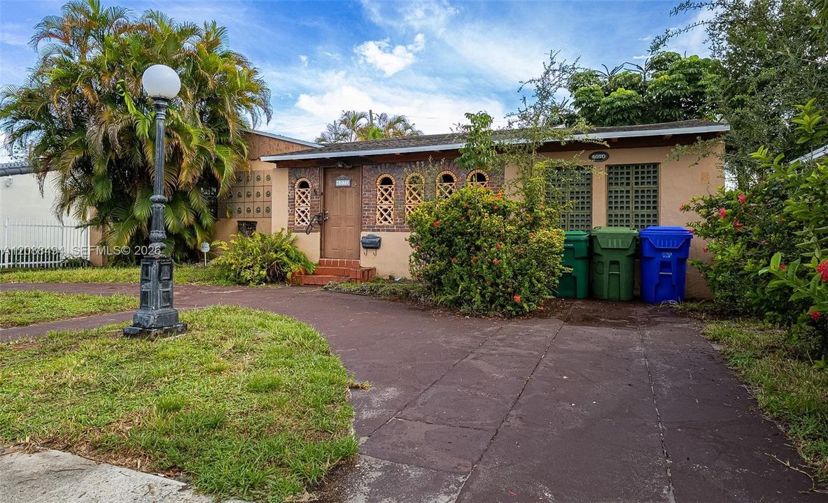 En Venta: $499,990 (3 camas, 1 baños, 1950 Pies cuadrados)