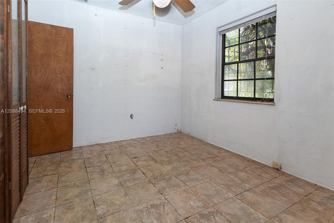 En Venta: $499,990 (3 camas, 1 baños, 1950 Pies cuadrados)
