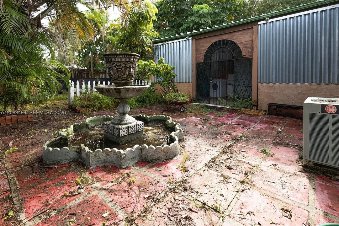 En Venta: $499,990 (3 camas, 1 baños, 1950 Pies cuadrados)