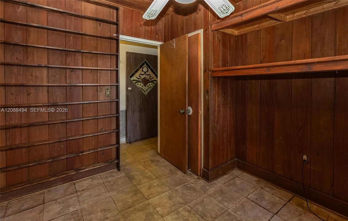 En Venta: $499,990 (3 camas, 1 baños, 1950 Pies cuadrados)