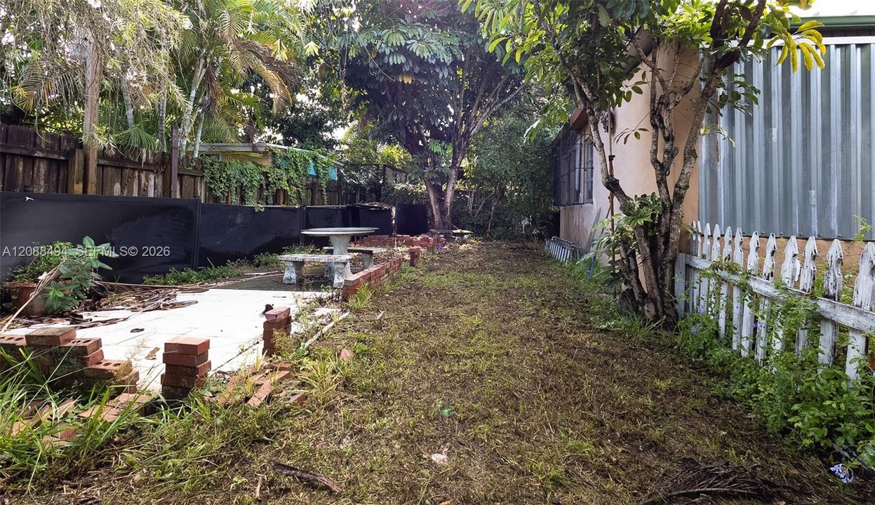 En Venta: $499,990 (3 camas, 1 baños, 1950 Pies cuadrados)