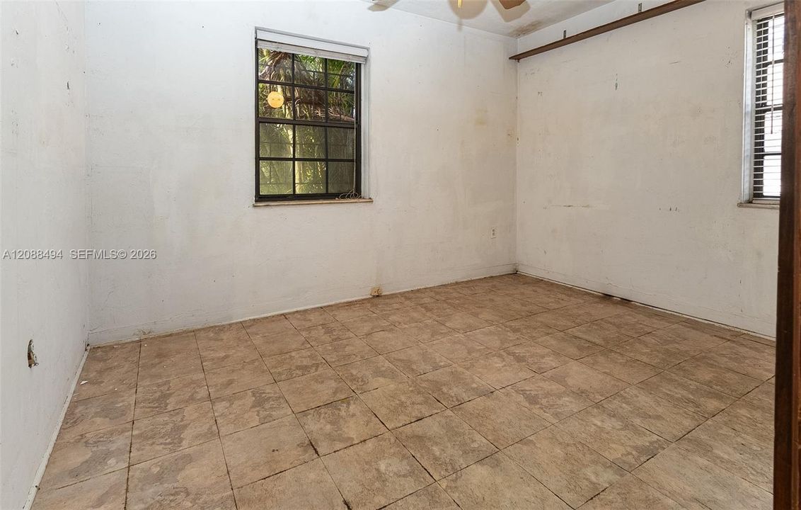En Venta: $499,990 (3 camas, 1 baños, 1950 Pies cuadrados)