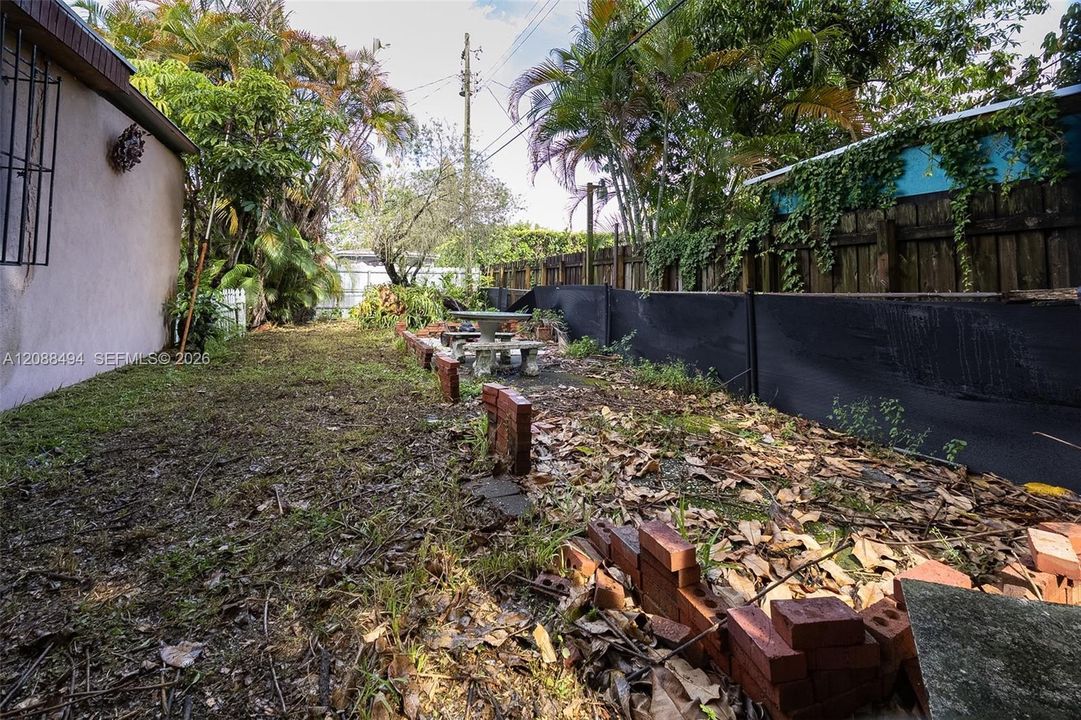 En Venta: $499,990 (3 camas, 1 baños, 1950 Pies cuadrados)