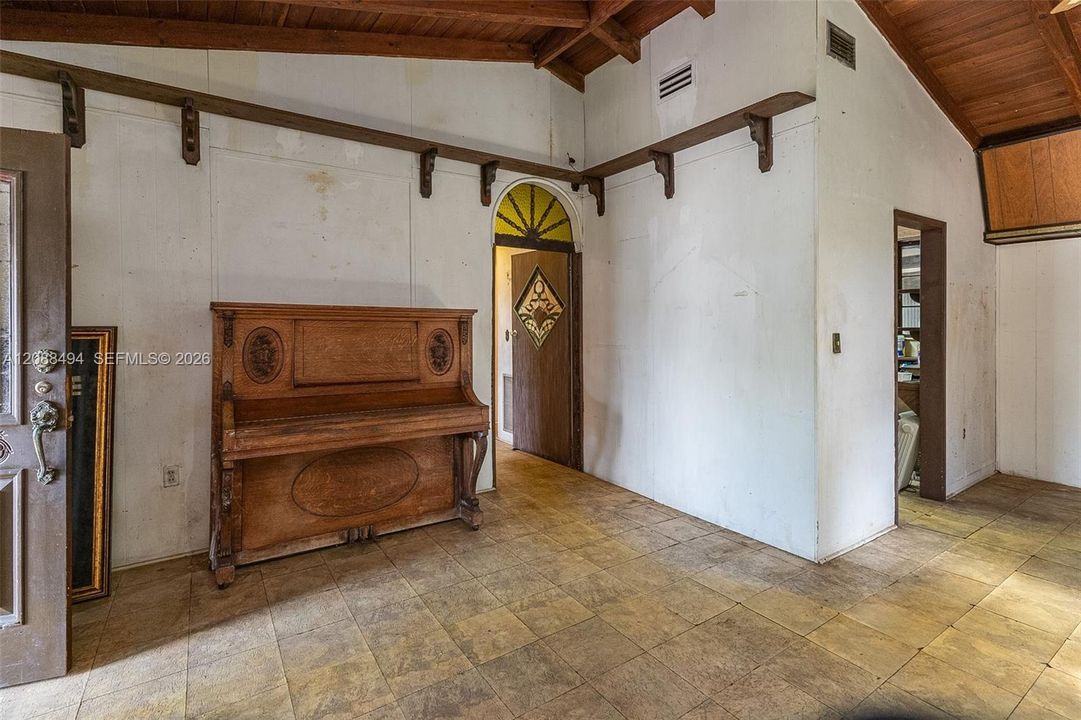 En Venta: $499,990 (3 camas, 1 baños, 1950 Pies cuadrados)