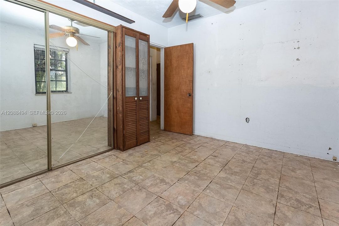 En Venta: $499,990 (3 camas, 1 baños, 1950 Pies cuadrados)