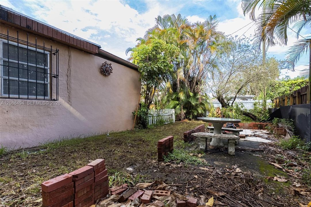 En Venta: $499,990 (3 camas, 1 baños, 1950 Pies cuadrados)
