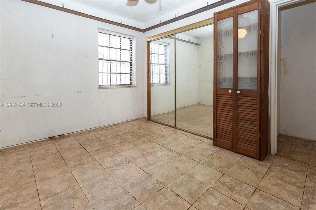 En Venta: $499,990 (3 camas, 1 baños, 1950 Pies cuadrados)