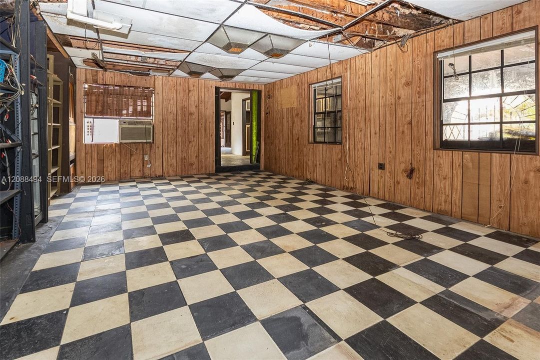 En Venta: $499,990 (3 camas, 1 baños, 1950 Pies cuadrados)