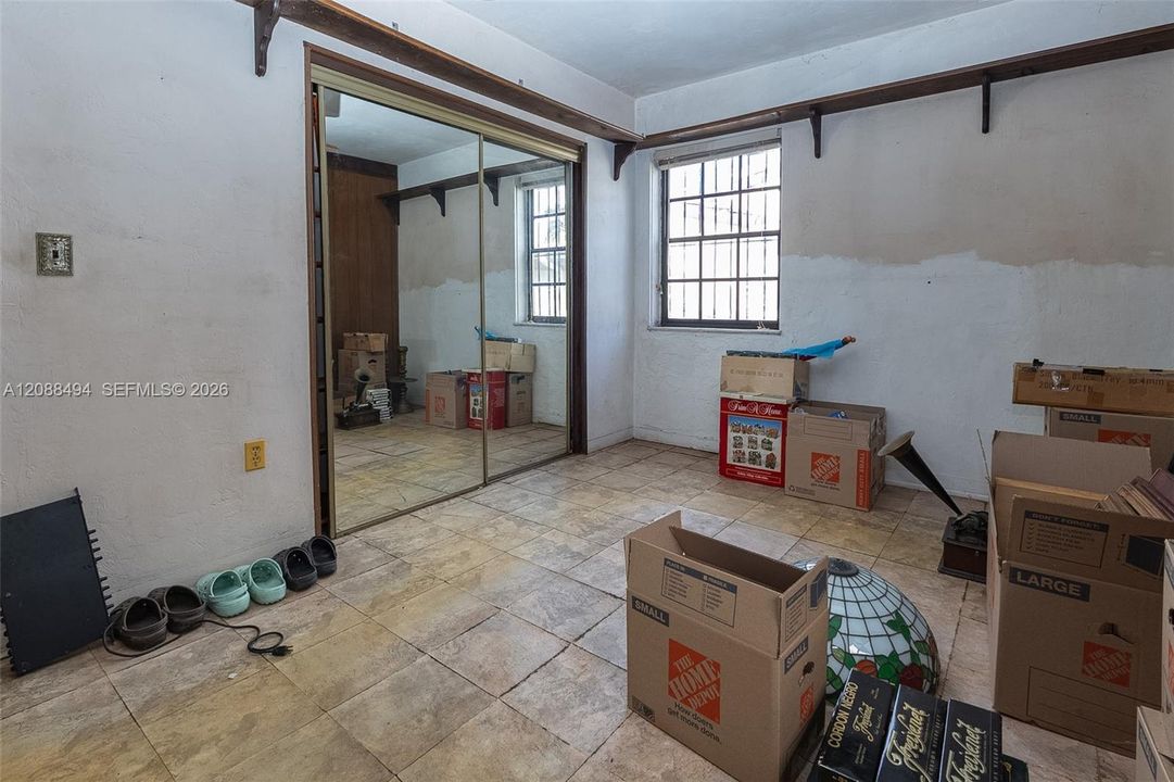 En Venta: $499,990 (3 camas, 1 baños, 1950 Pies cuadrados)