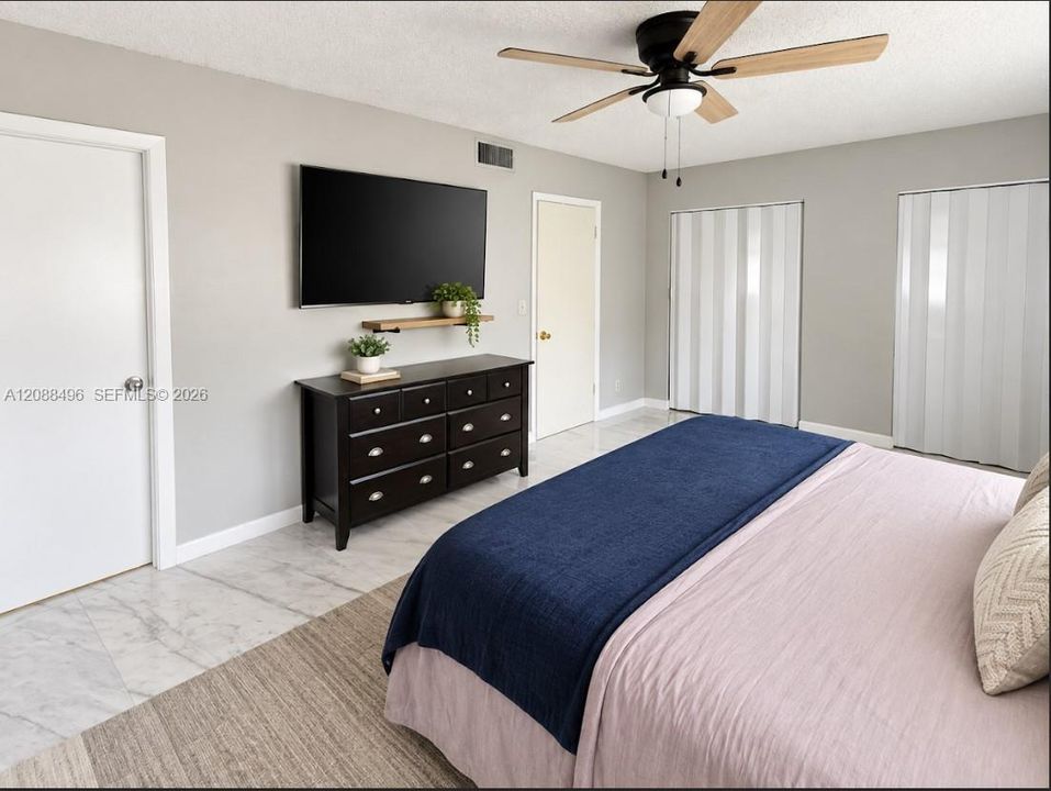 For Sale: $270,000 (2 beds, 2 baths, 1428 Square Feet)