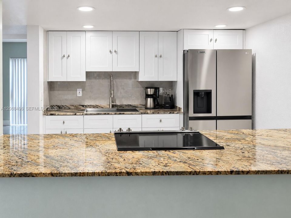 For Sale: $270,000 (2 beds, 2 baths, 1428 Square Feet)