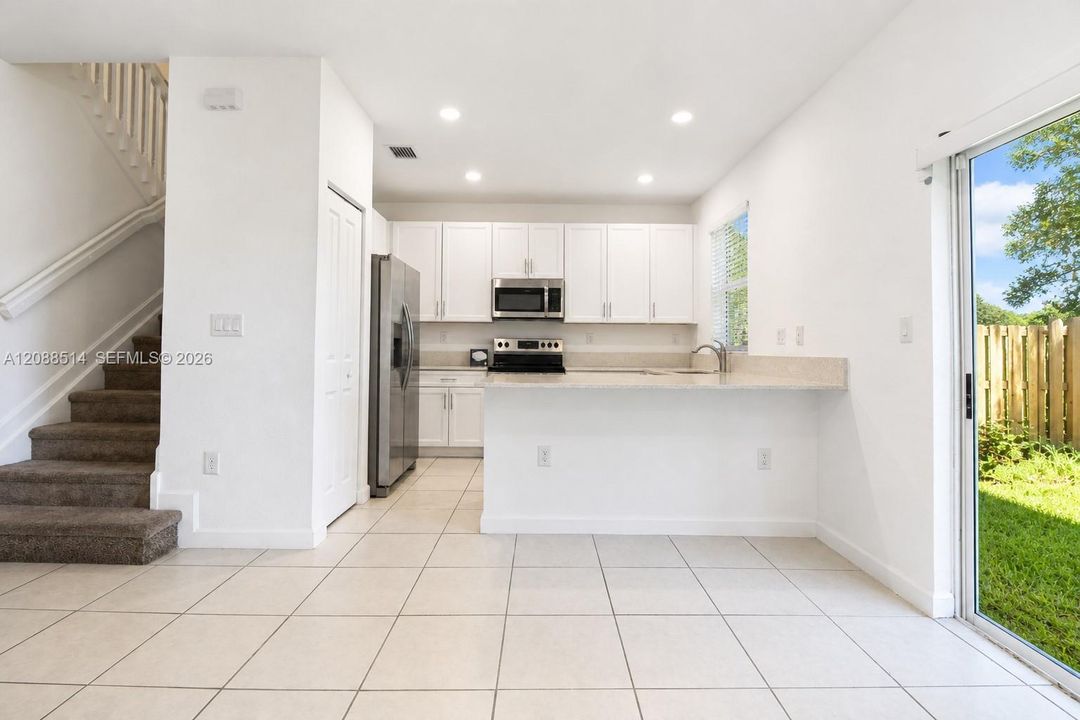 En Venta: $360,000 (3 camas, 2 baños, 1483 Pies cuadrados)