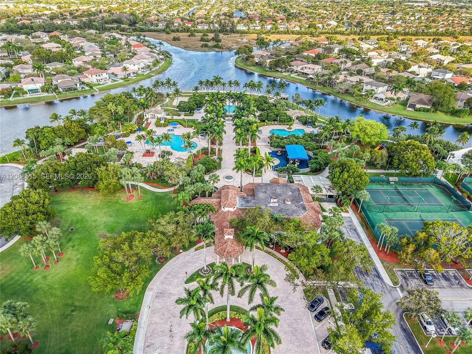 В аренду: $3,500 (3 спален, 2 ванн, 1368 Квадратных фут)