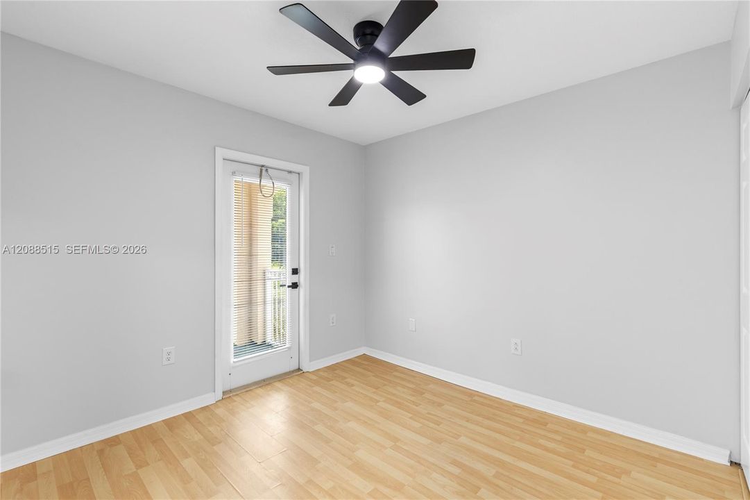 В аренду: $3,500 (3 спален, 2 ванн, 1368 Квадратных фут)