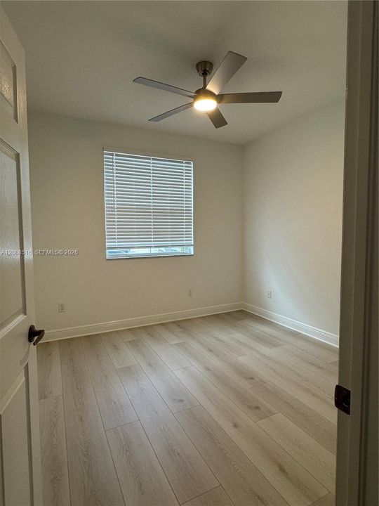 En Venta: $325,000 (2 camas, 2 baños, 1048 Pies cuadrados)