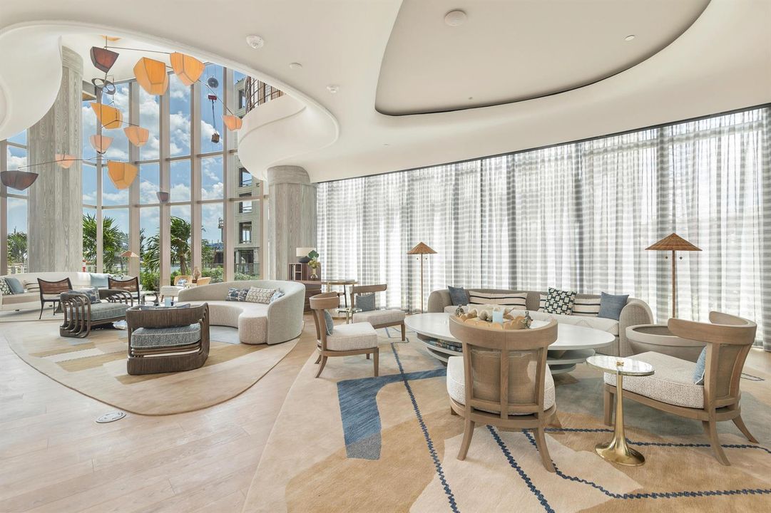 Pool Lounge