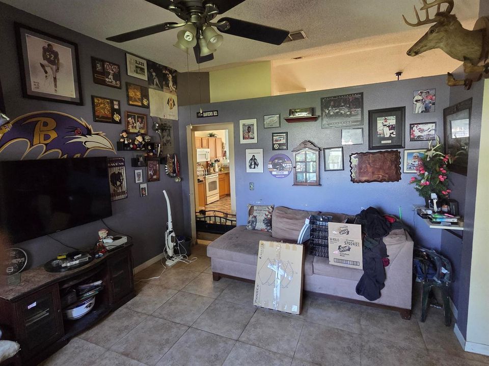 family room 2