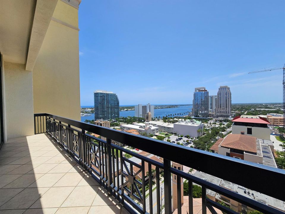 Ocean water views!