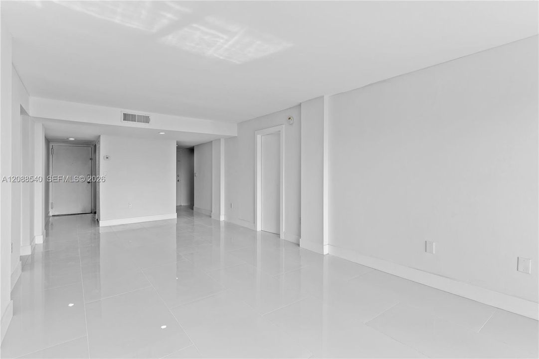 В аренду: $3,000 (3 спален, 2 ванн, 1206 Квадратных фут)