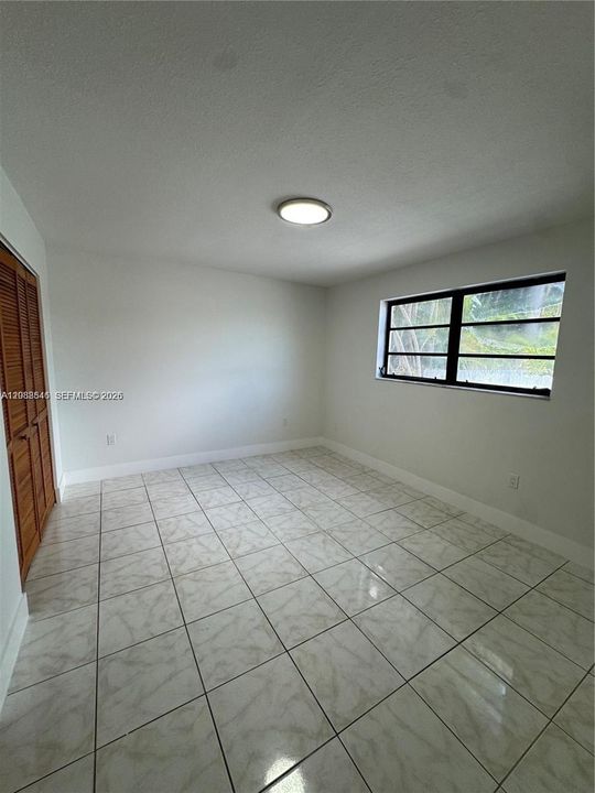 En Renta: $3,200 (2 camas, 1 baños, 2283 Pies cuadrados)