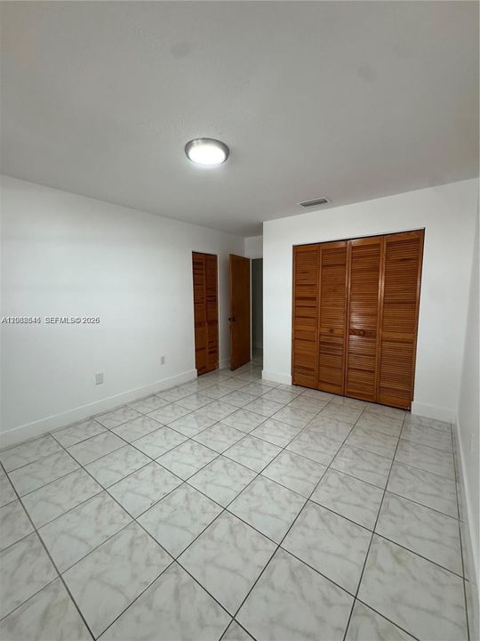 En Renta: $3,200 (2 camas, 1 baños, 2283 Pies cuadrados)