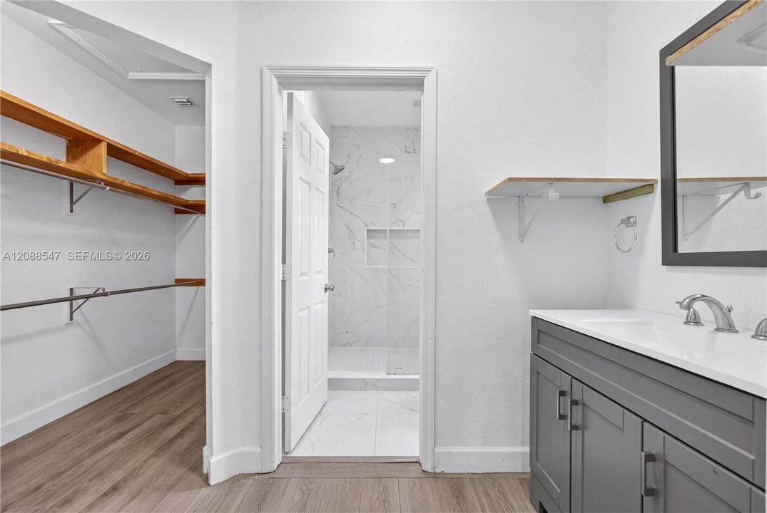 For Sale: $560,000 (4 beds, 2 baths, 1791 Square Feet)
