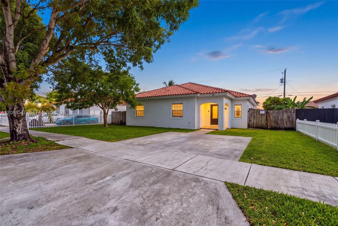 For Sale: $560,000 (4 beds, 2 baths, 1791 Square Feet)