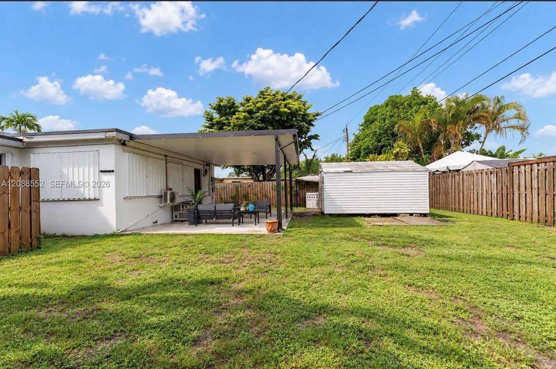 En Venta: $569,999 (3 camas, 2 baños, 1420 Pies cuadrados)