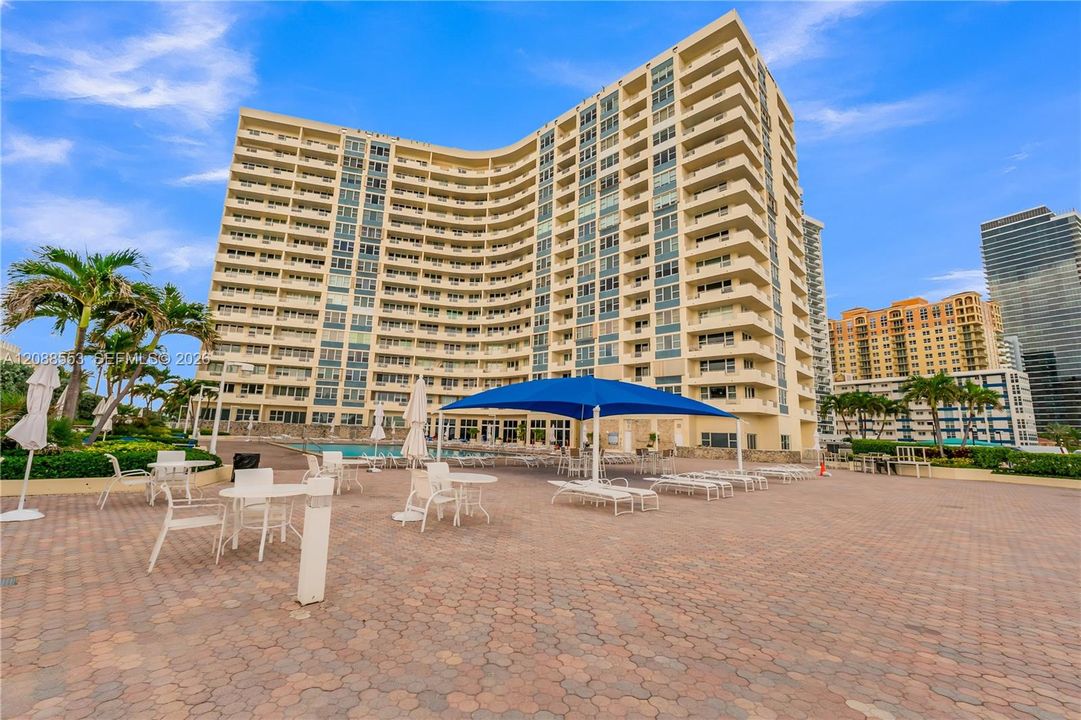 В аренду: $2,190 (1 спален, 1 ванн, 582 Квадратных фут)