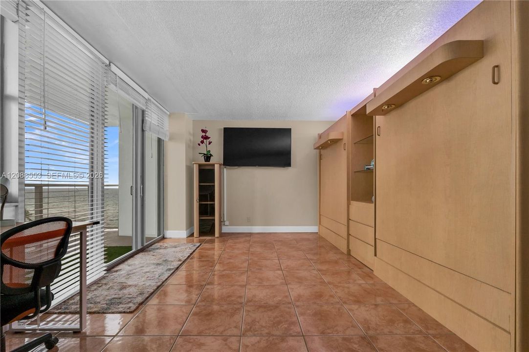 В аренду: $2,190 (1 спален, 1 ванн, 582 Квадратных фут)