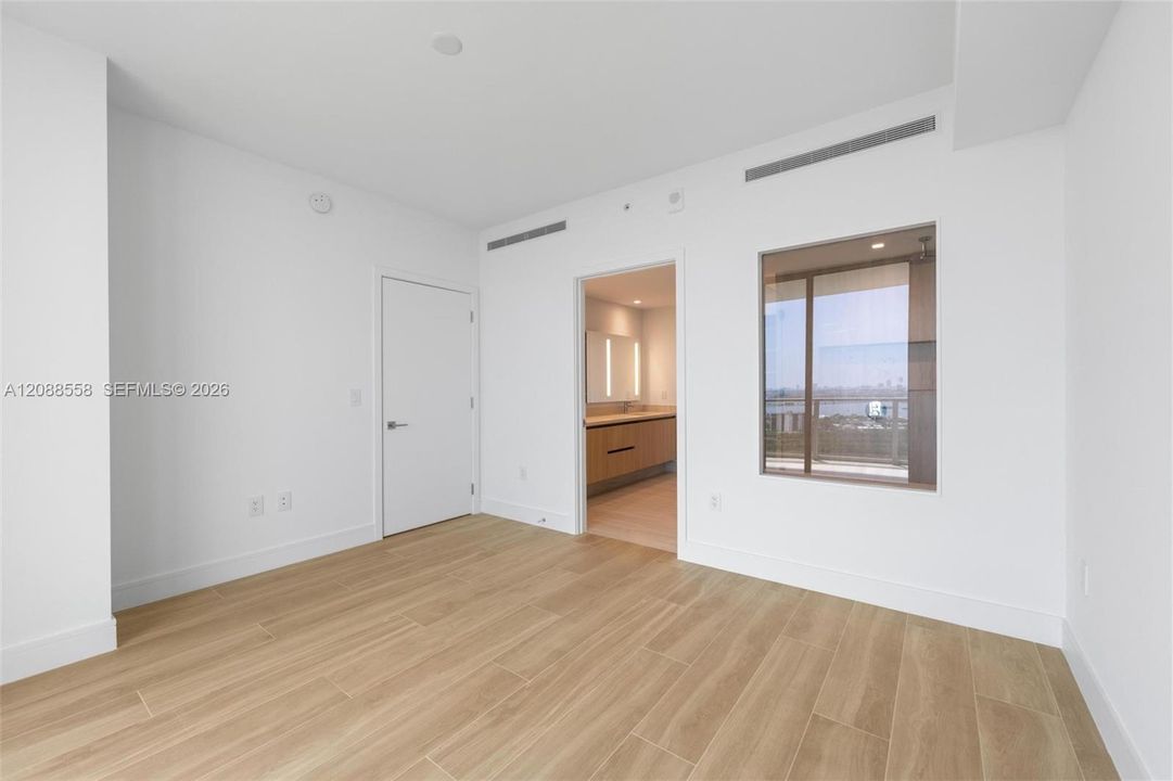 En Renta: $9,300 (2 camas, 3 baños, 1334 Pies cuadrados)