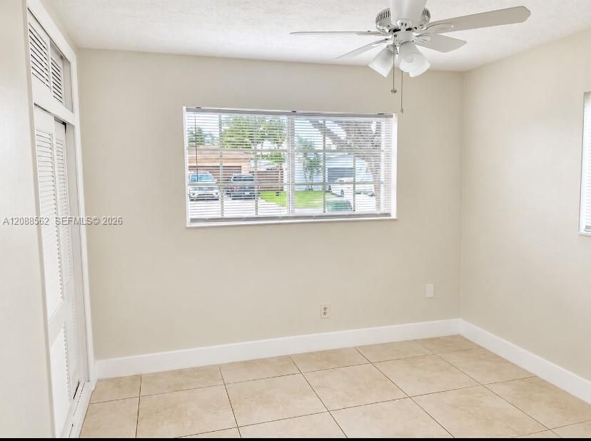 For Rent: $3,900 (4 beds, 2 baths, 1784 Square Feet)
