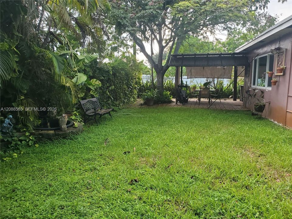 For Sale: $505,000 (3 beds, 2 baths, 1500 Square Feet)