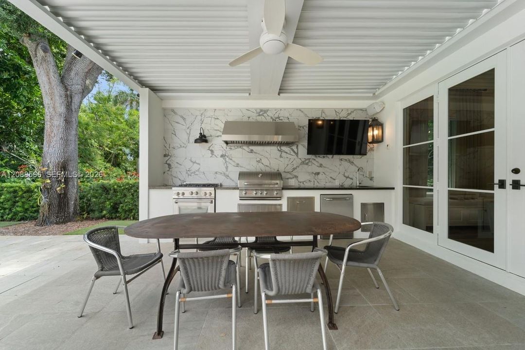 For Sale: $4,299,000 (4 beds, 4 baths, 2669 Square Feet)