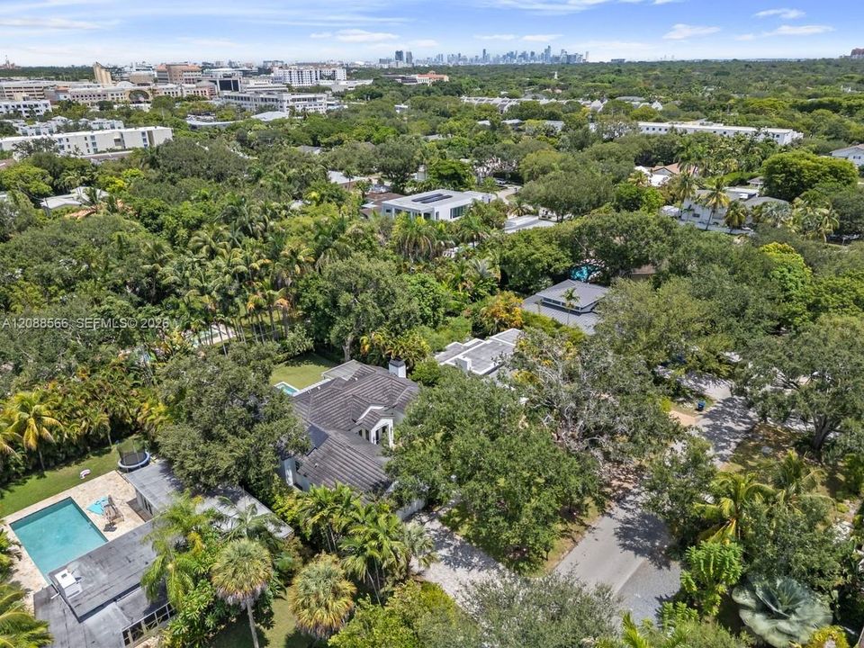 For Sale: $4,299,000 (4 beds, 4 baths, 2669 Square Feet)