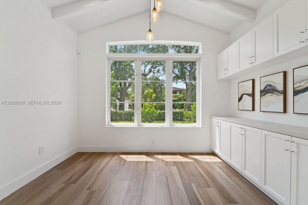 For Sale: $4,299,000 (4 beds, 4 baths, 2669 Square Feet)