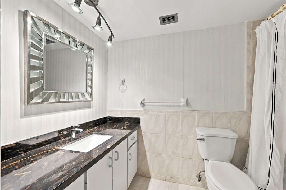 27_bathroom