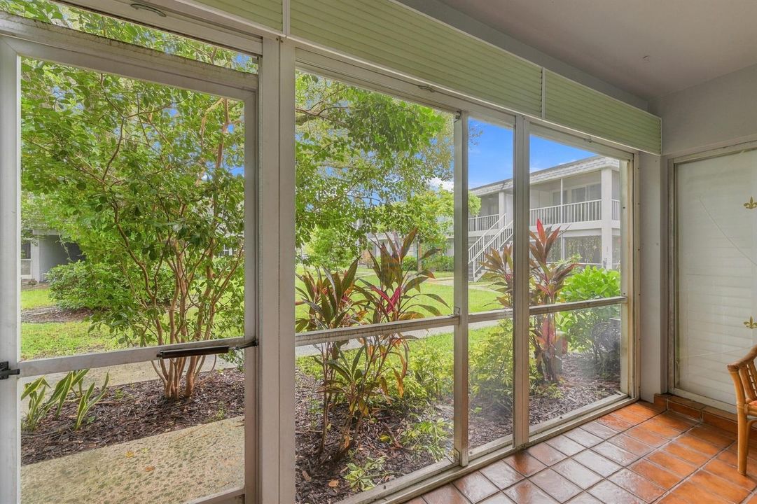 30_sun room
