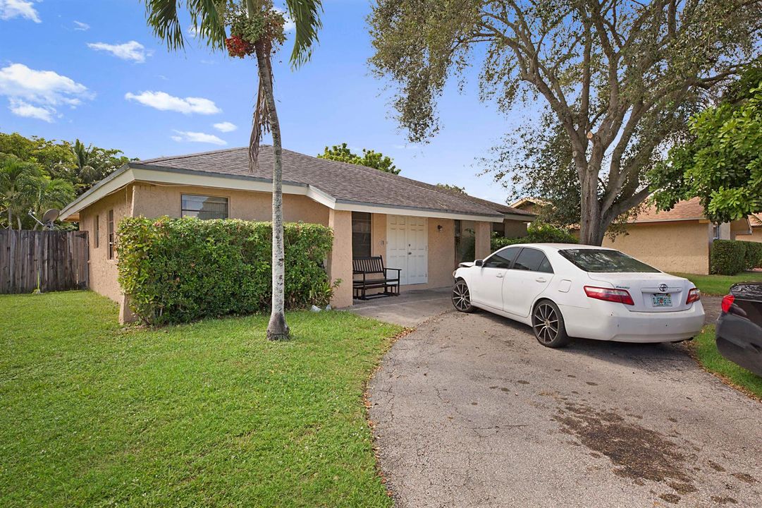 1204 SW 74th Ave-1