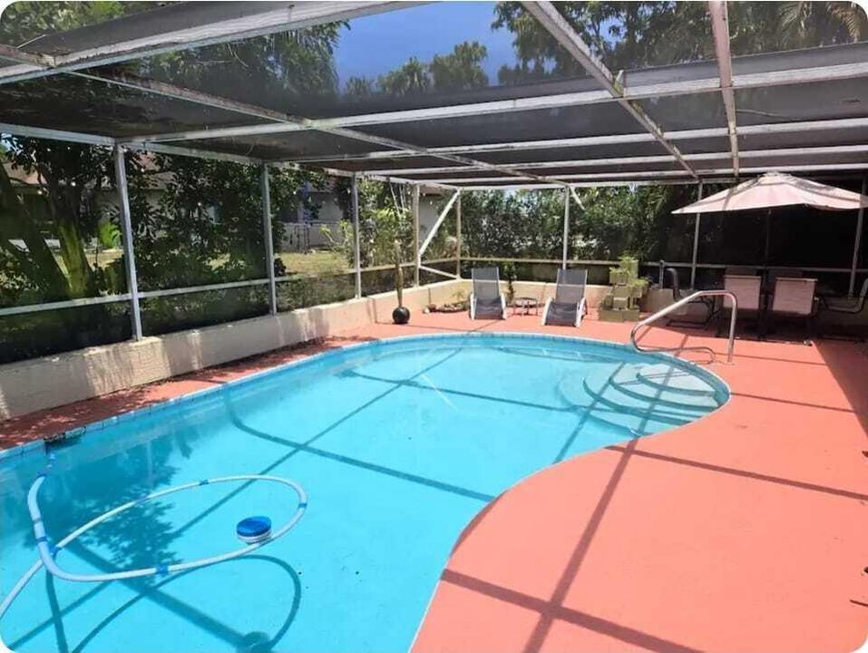 Pool 5