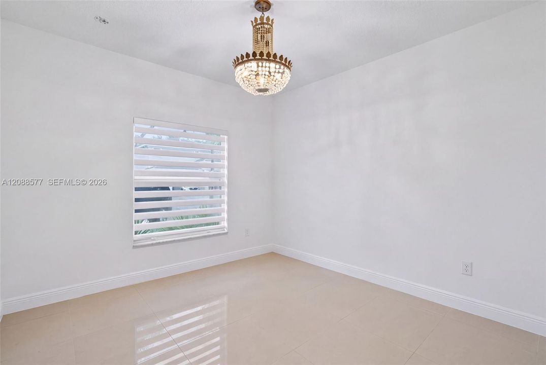 En Venta: $750,000 (5 camas, 3 baños, 2967 Pies cuadrados)