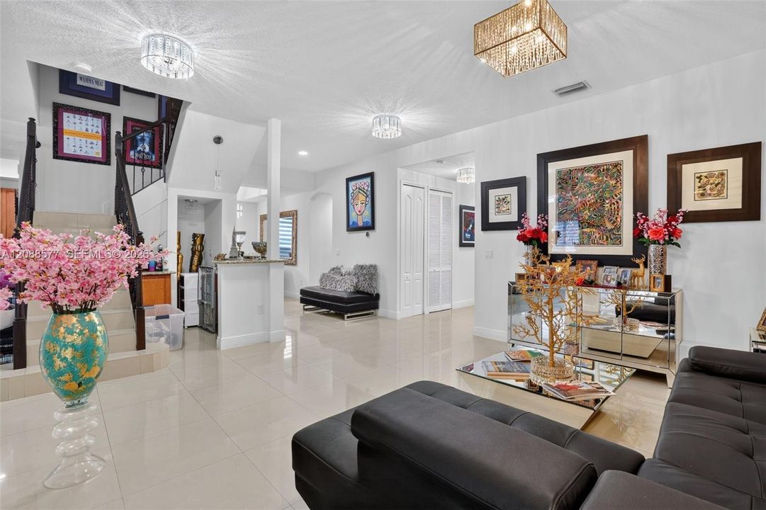 En Venta: $750,000 (5 camas, 3 baños, 2967 Pies cuadrados)